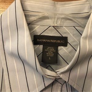 Women’s Banana Republic Shirt